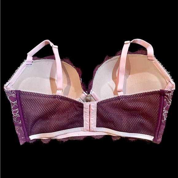 Victoria’s Secret Bra - Picture 2 of 3
